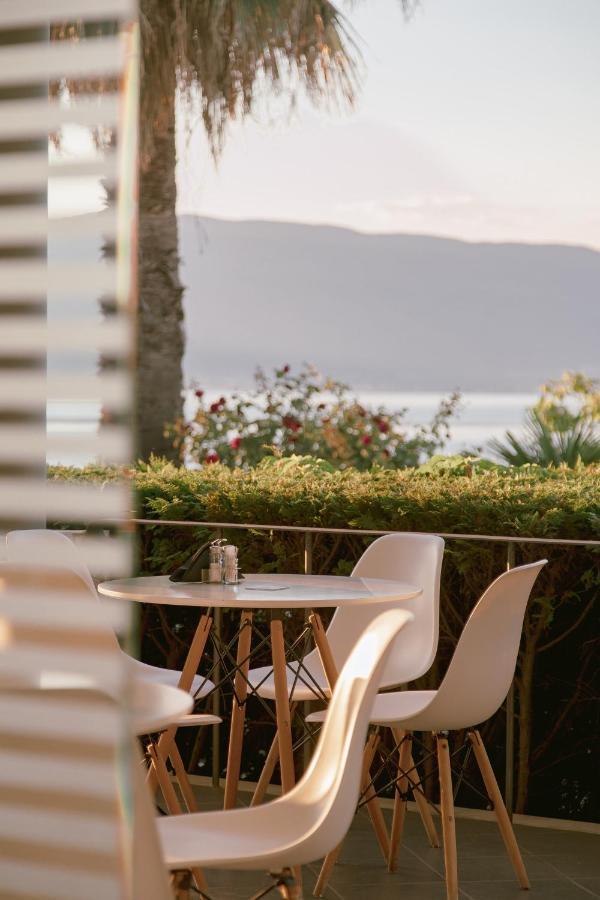 Calma Beach Hotel Stavros  Exteriör bild